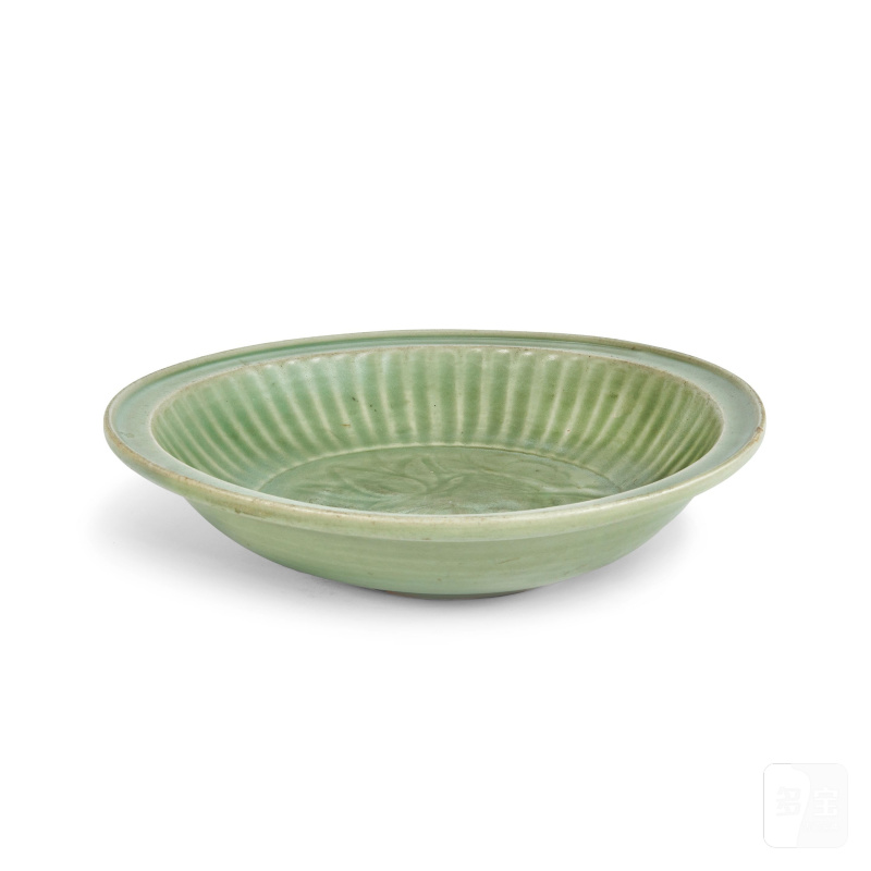 元至明早期 龍泉青釉花卉盤 | A LONGQUAN CELADON 'FLORAL' DISH - 图6